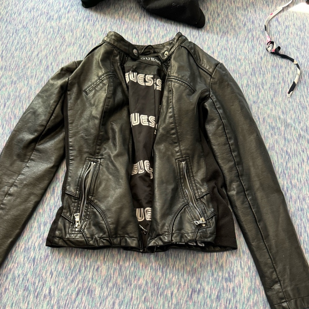-I got 3 years ago; got it for 300 dollars in a guess outlet